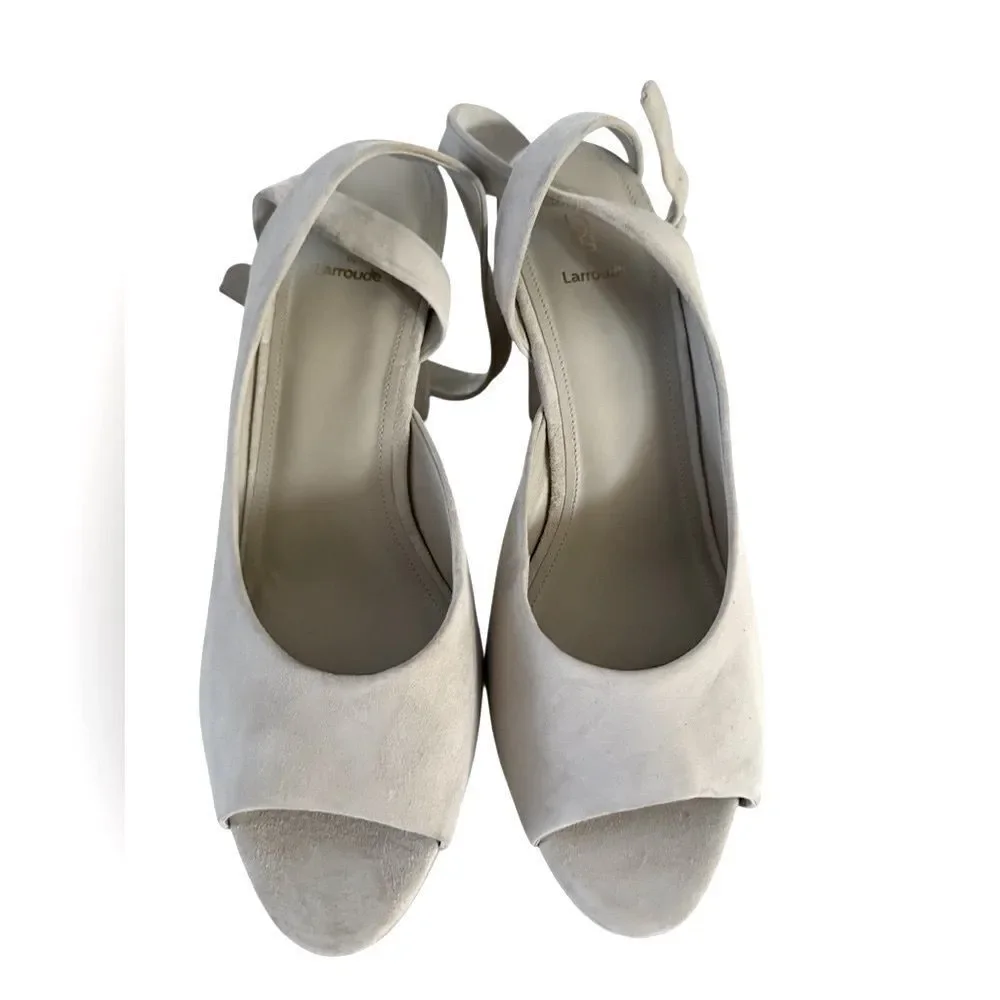 NWT Larroude Denna Wedges in Mushroom Grey